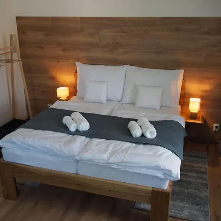 Lägenhet Apartmany Krasna Lipa